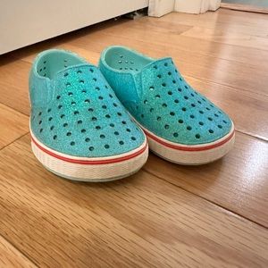Size 6 Native Water Shoes Miles style blue sparkle toddler